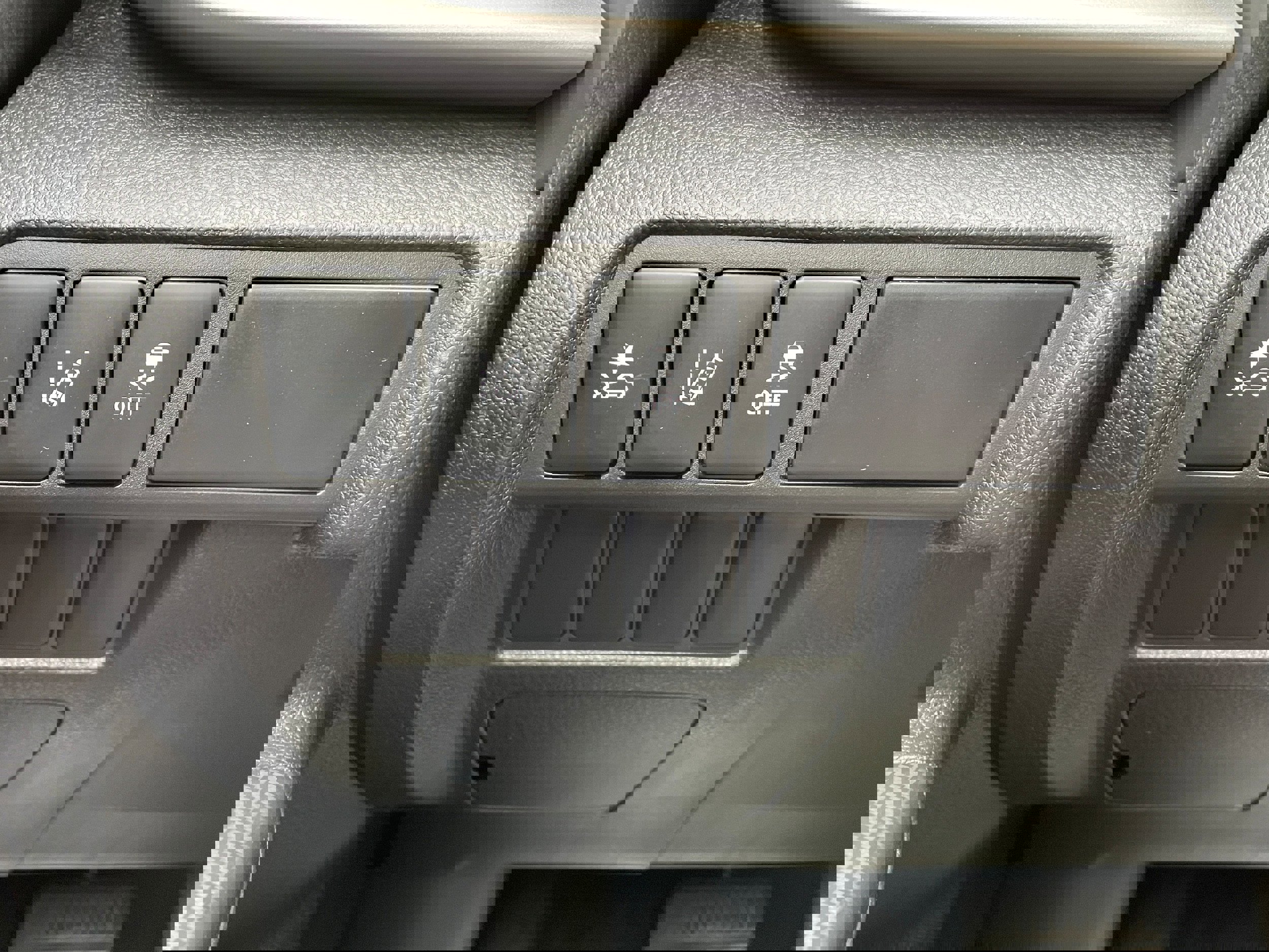 Used 2022 Mitsubishi Eclipse Cross AWD image 15