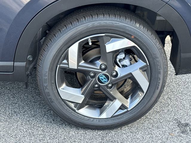 New 2025 Hyundai Venue Limited image 40