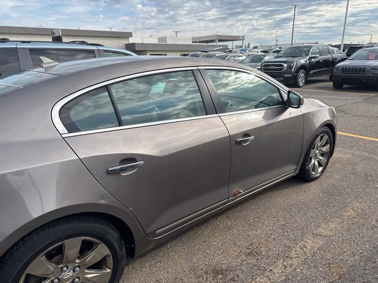 Used 2010 Buick LaCrosse CXL FWD image 12