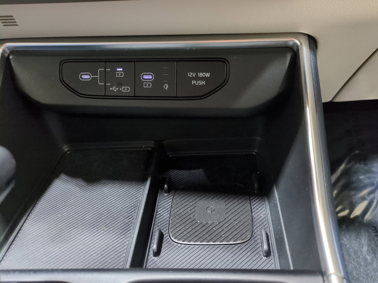Certified 2025 Kia Carnival EX FWD image 27