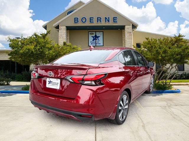 Used 2020 Nissan Versa SR FWD image 5
