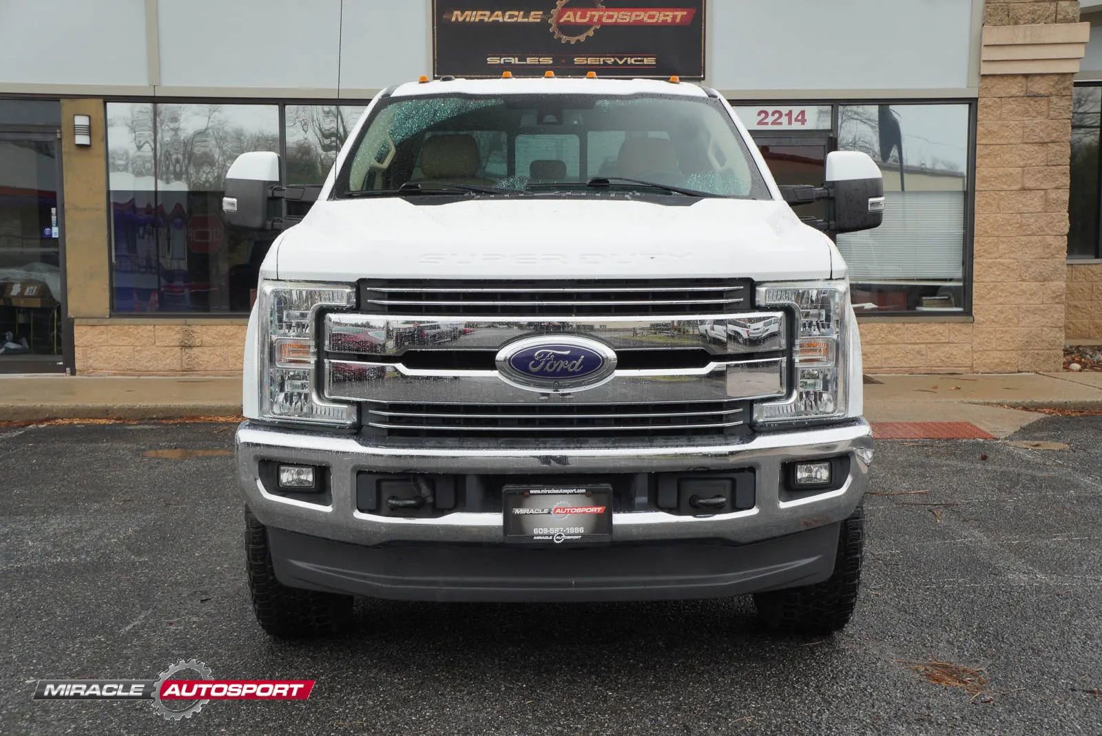 Used 2017 Ford F350 Lariat w/ Tow Technology Bundle AWD/4WD image 2