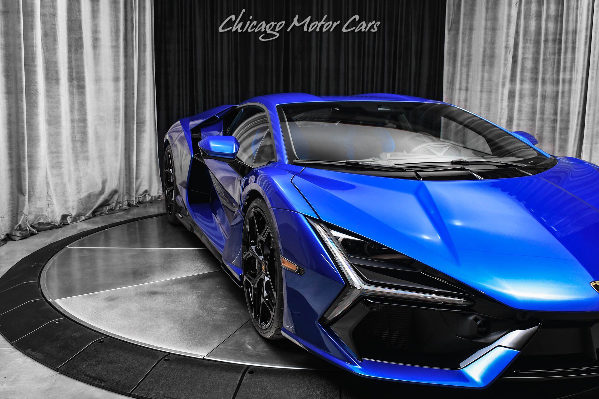 Used 2025 Lamborghini Revuelto image 45