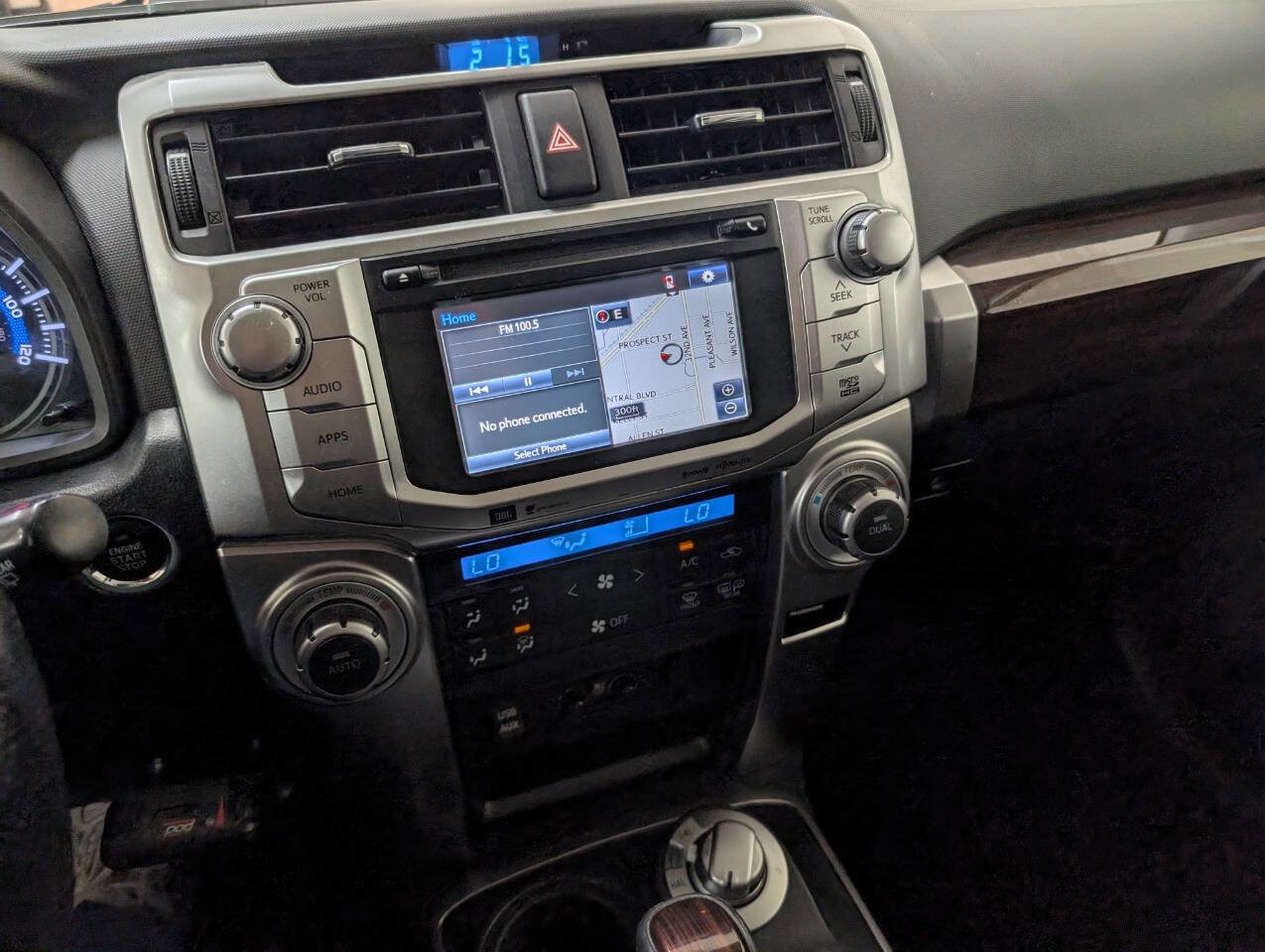 Used 2017 Toyota 4Runner Limited AWD/4WD image 10