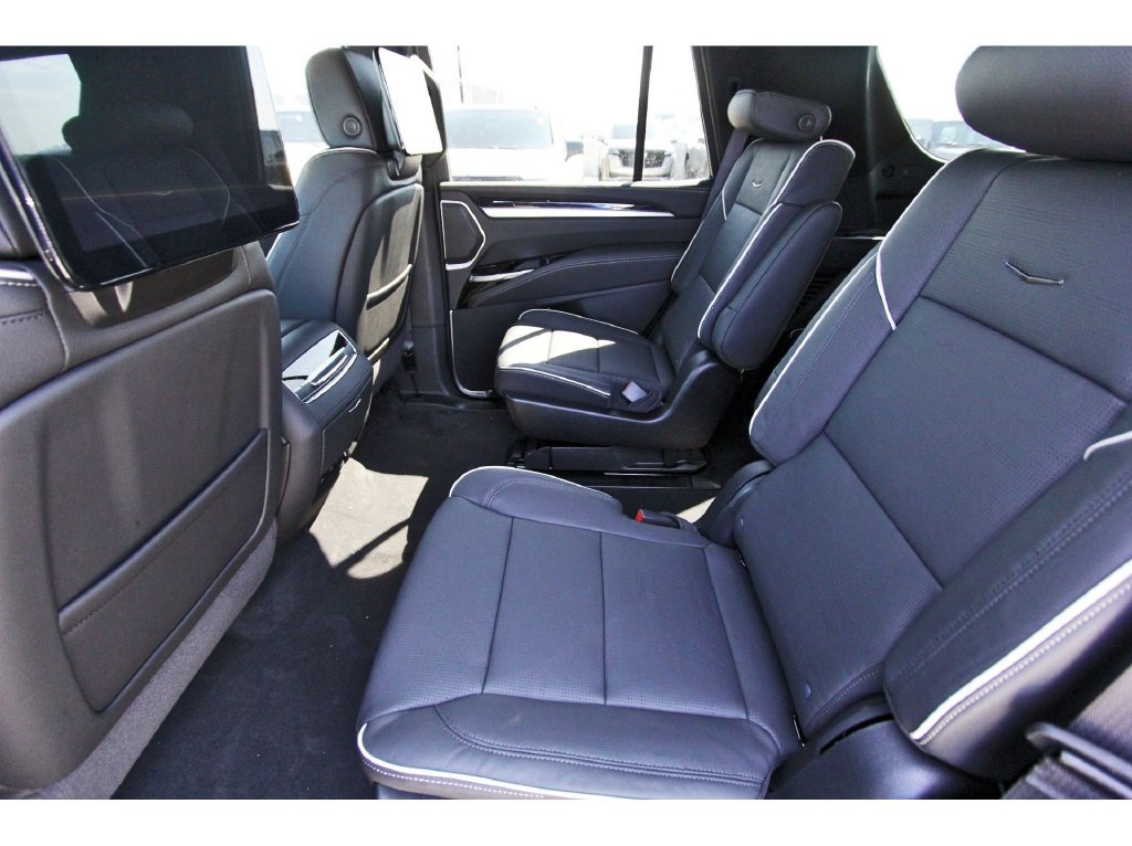 New 2027 Cadillac Escalade Sport w/ Touring Package AWD/4WD image 7