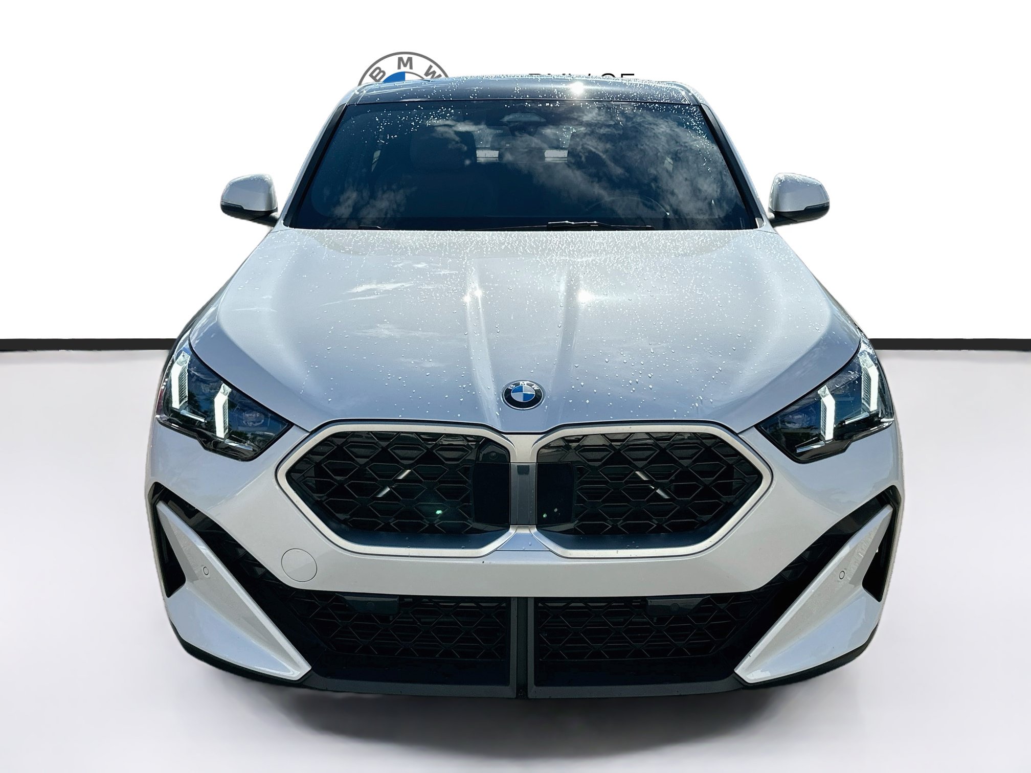 Certified 2025 BMW X2 xDrive28i AWD/4WD image 2