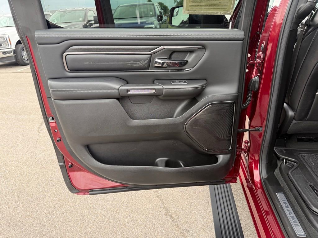 Used 2022 RAM 1500 Limited AWD/4WD image 14