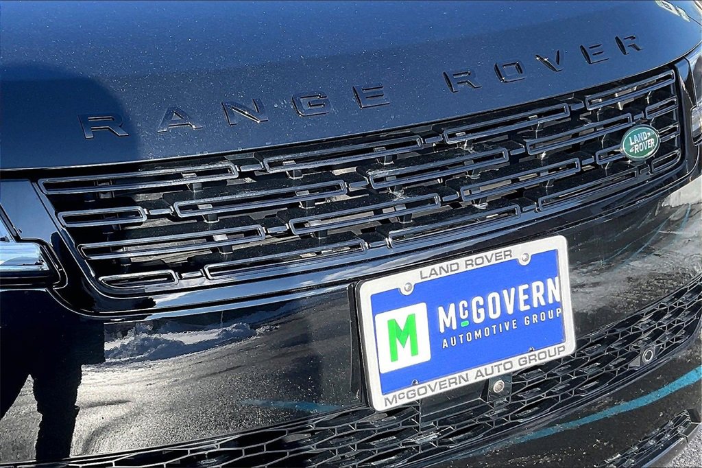 Certified 2025 Land Rover Range Rover Sport SE image 33