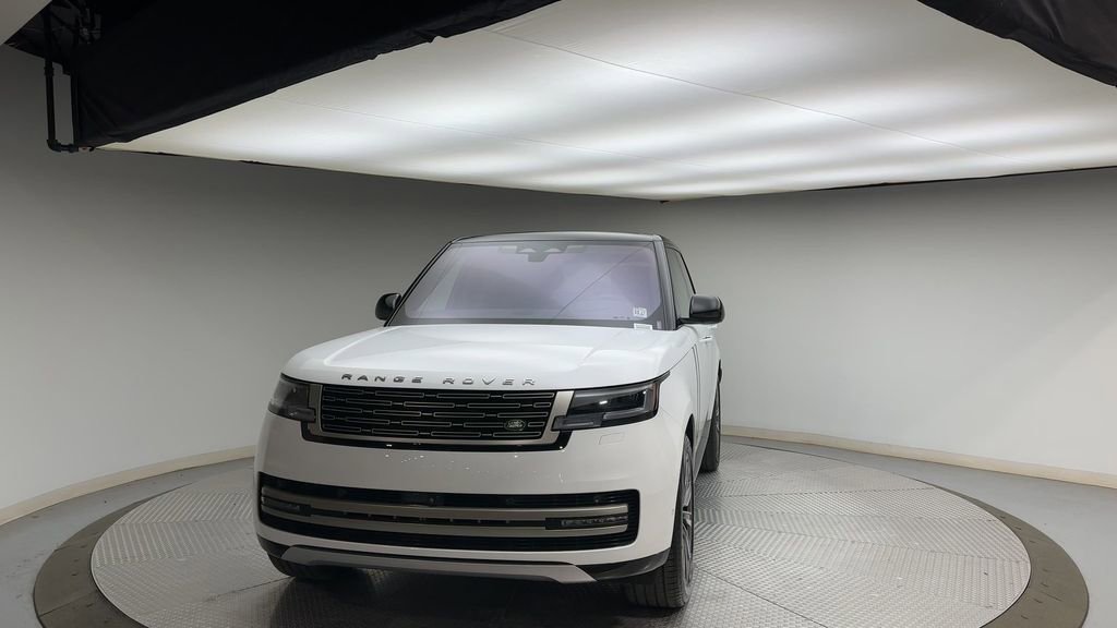 Used 2023 Land Rover Range Rover SE image 7