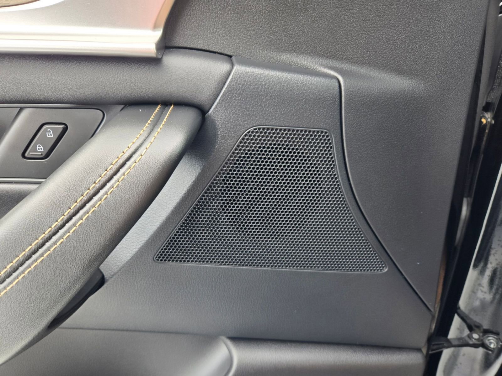 Used 2025 MAZDA CX-90 Plug-In Hybrid w/Premium Sport AWD/4WD image 17