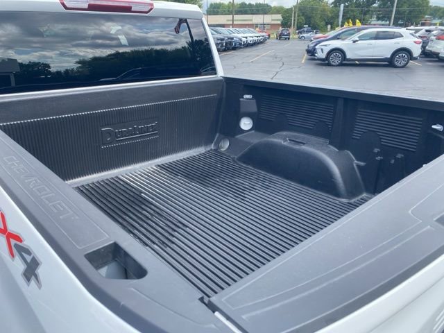 Used 2025 Chevrolet Silverado 1500 LT image 13