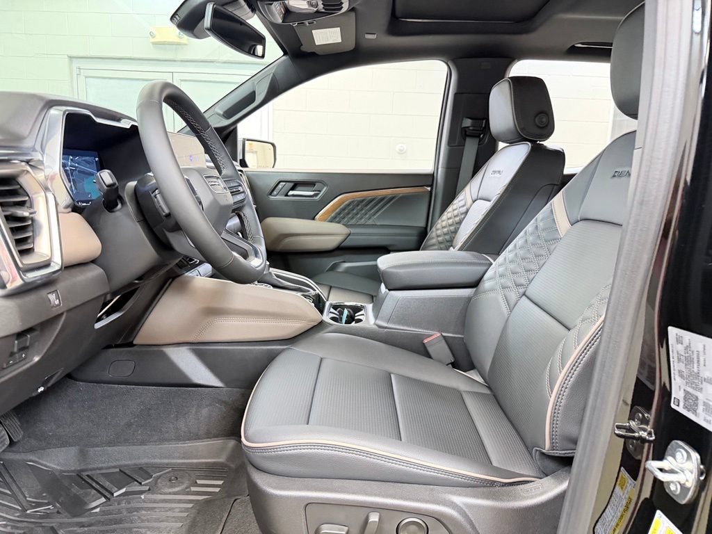 New 2026 GMC Canyon Denali w/ LPO, Denali Black Edition AWD/4WD image 14