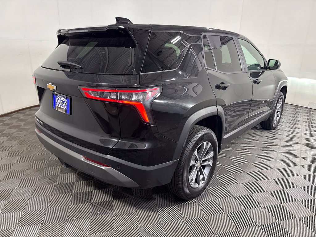 Used 2025 Chevrolet Equinox LT AWD/4WD image 10