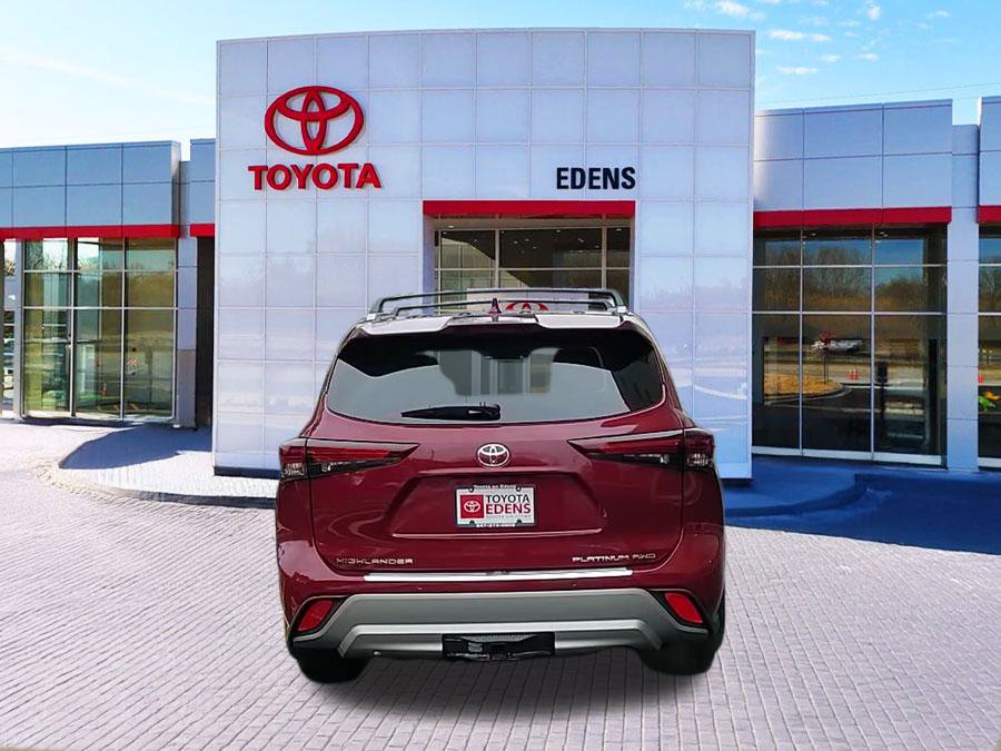 New 2025 Toyota Highlander Platinum image 4