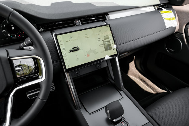 New 2026 Land Rover Discovery Sport Landmark AWD/4WD image 30
