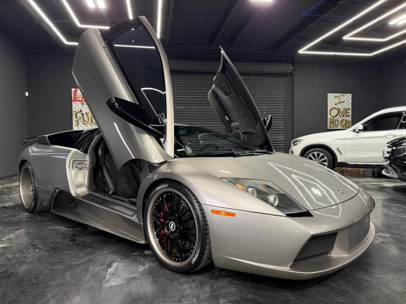 Used 2003 Lamborghini Murcielago Coupe AWD/4WD image 3