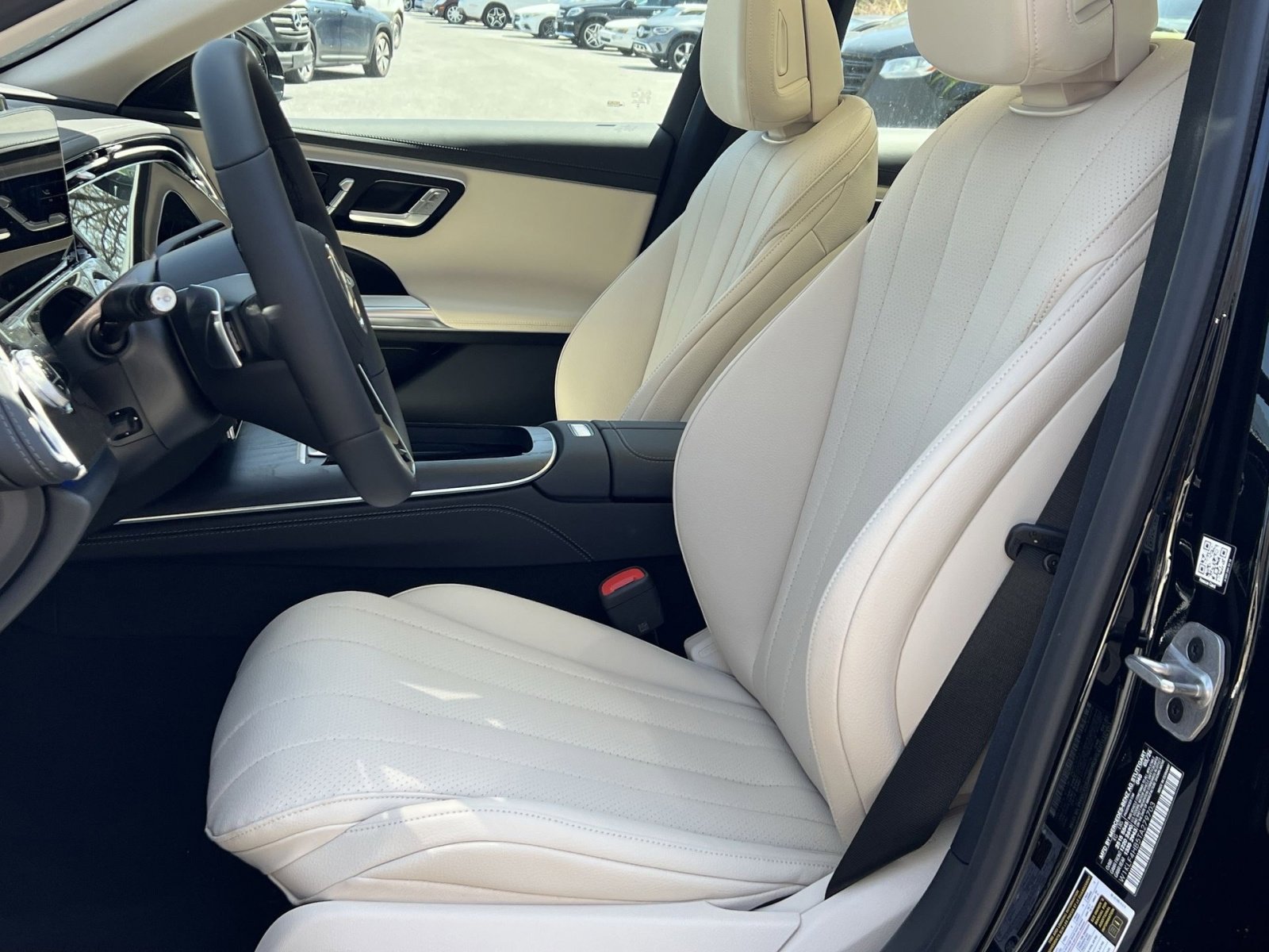 New 2026 Mercedes-Benz E 350 4MATIC Sedan image 11