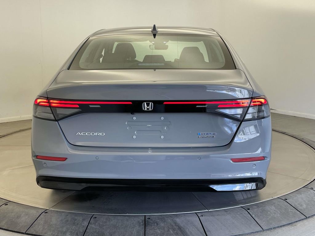 Used 2024 Honda Accord Touring image 6