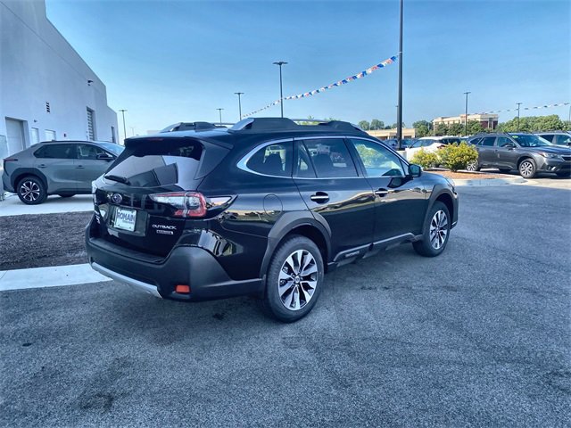 New 2025 Subaru Outback Touring w/ Popular Package #2 image 5