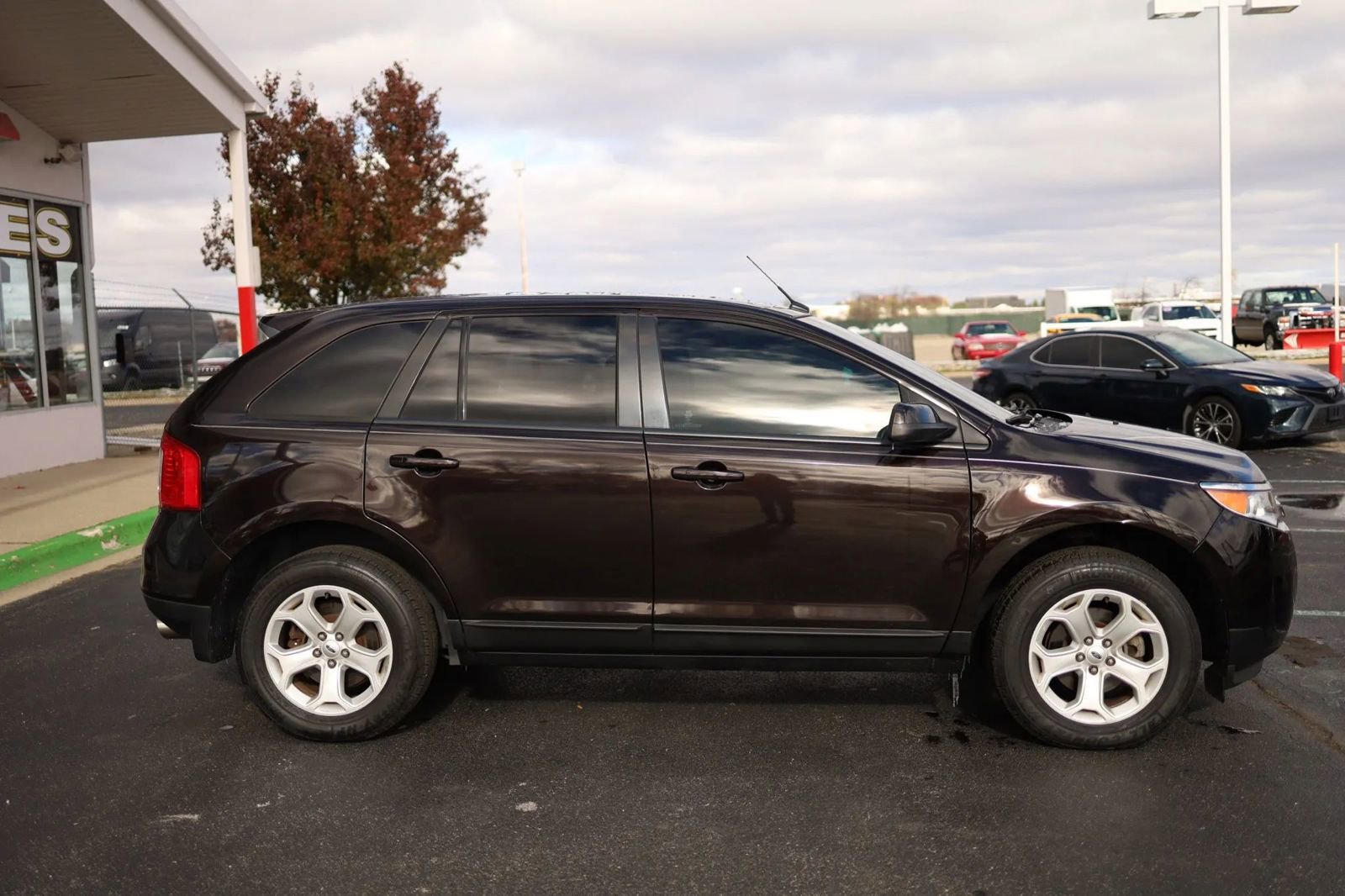 Used 2014 Ford Edge SEL w/ Equipment Group 204A image 4