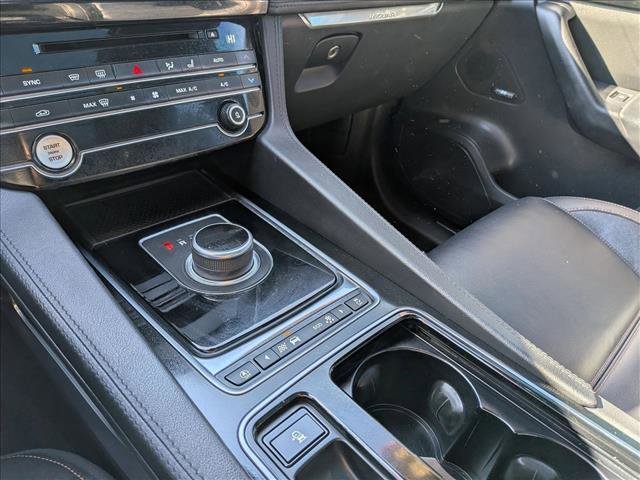 Used 2020 Jaguar F-PACE Prestige image 15