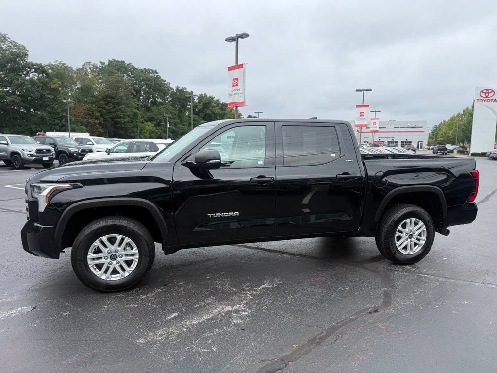Used 2024 Toyota Tundra SR5 w/ SR5 Convenience Package AWD/4WD image 2