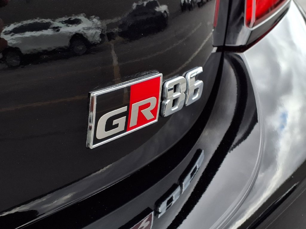 Certified 2024 Toyota GR86 Premium RWD image 31