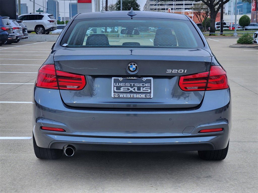 Used 2016 BMW 320i Sedan image 6