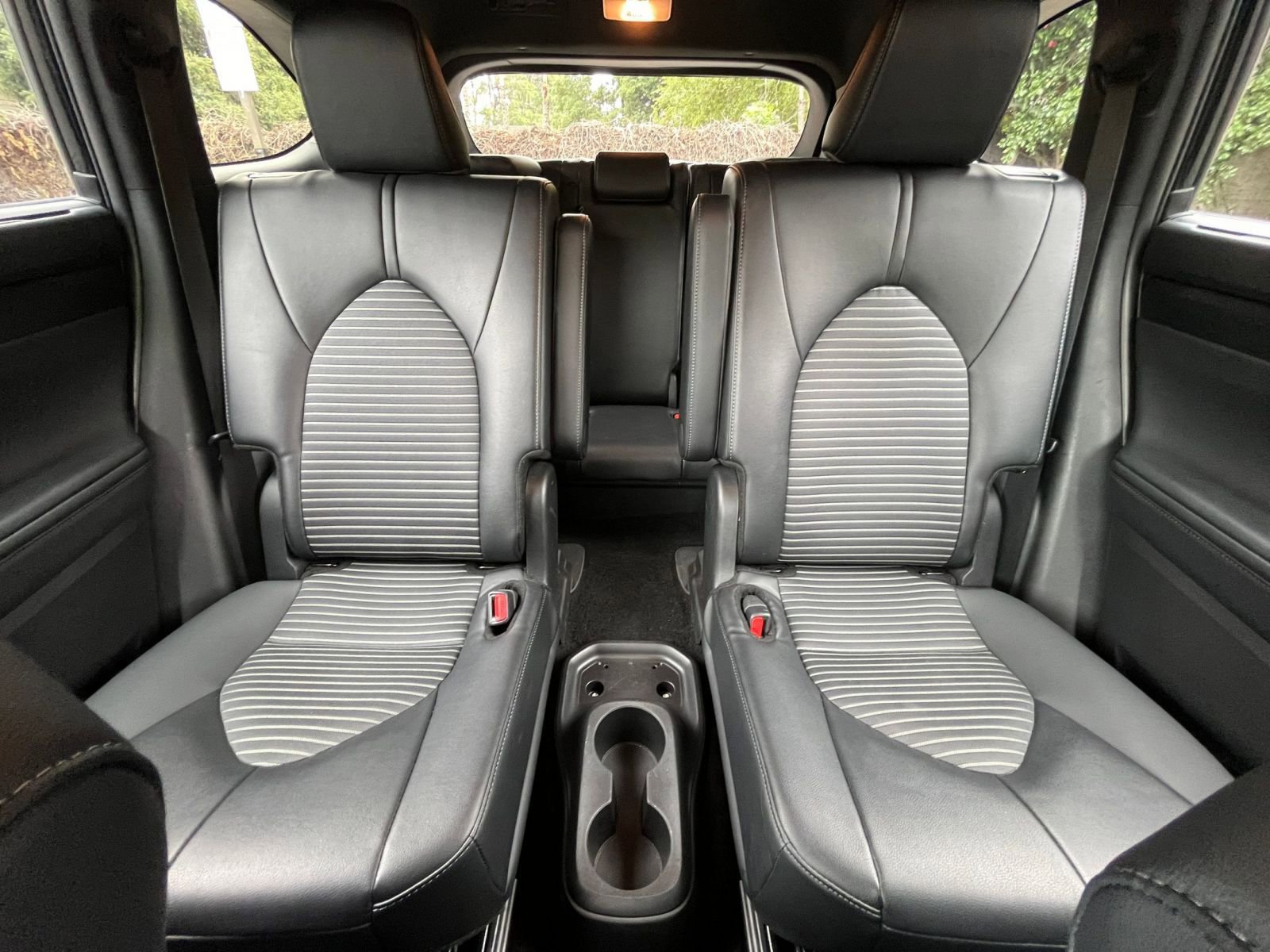 Used 2025 Toyota Highlander XSE AWD/4WD image 41