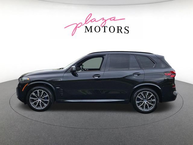 Certified 2025 BMW X5 xDrive50e w/ Executive Package image 8