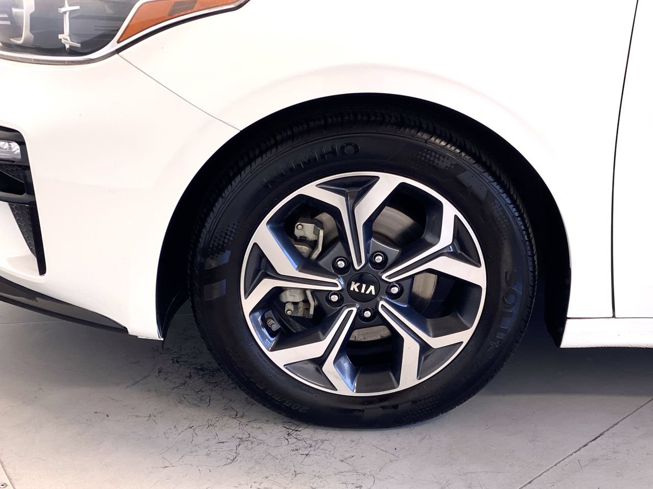 Used 2020 Kia Forte LXS FWD image 12
