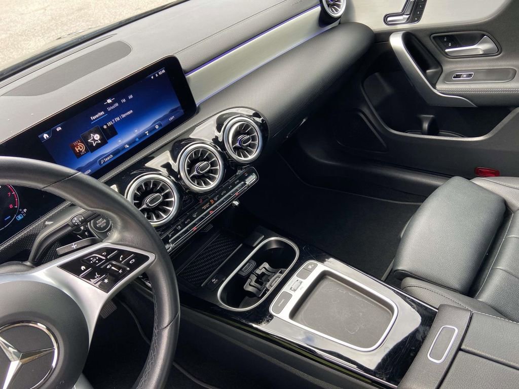 Used 2025 Mercedes-Benz CLA 250 CLA 250 image 21