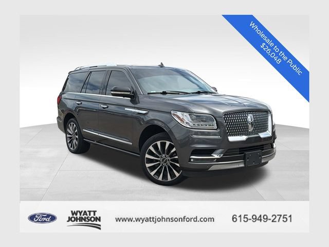 Used 2018 Lincoln Navigator Select AWD/4WD image 1