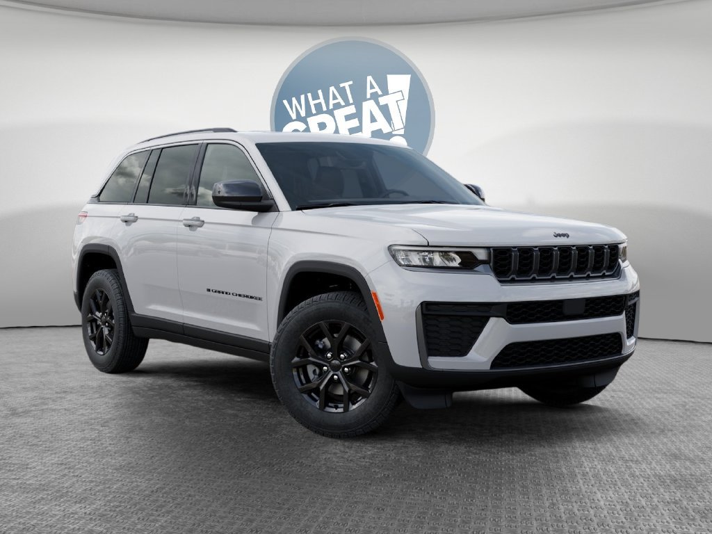 New 2026 Jeep Grand Cherokee Altitude AWD/4WD image 1
