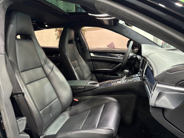 Used 2014 Porsche Panamera 4S Executive AWD/4WD image 55