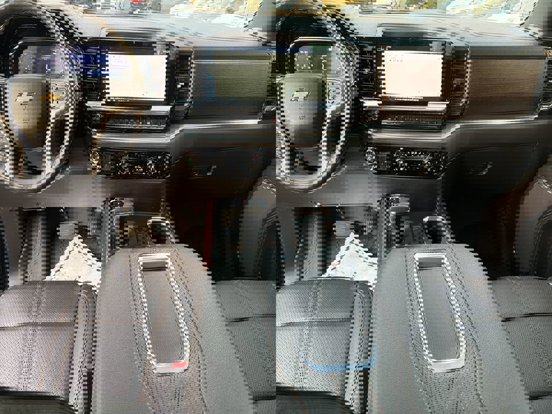 Certified 2022 Chevrolet Silverado 1500 High Country w/ High Country Premium Package image 27