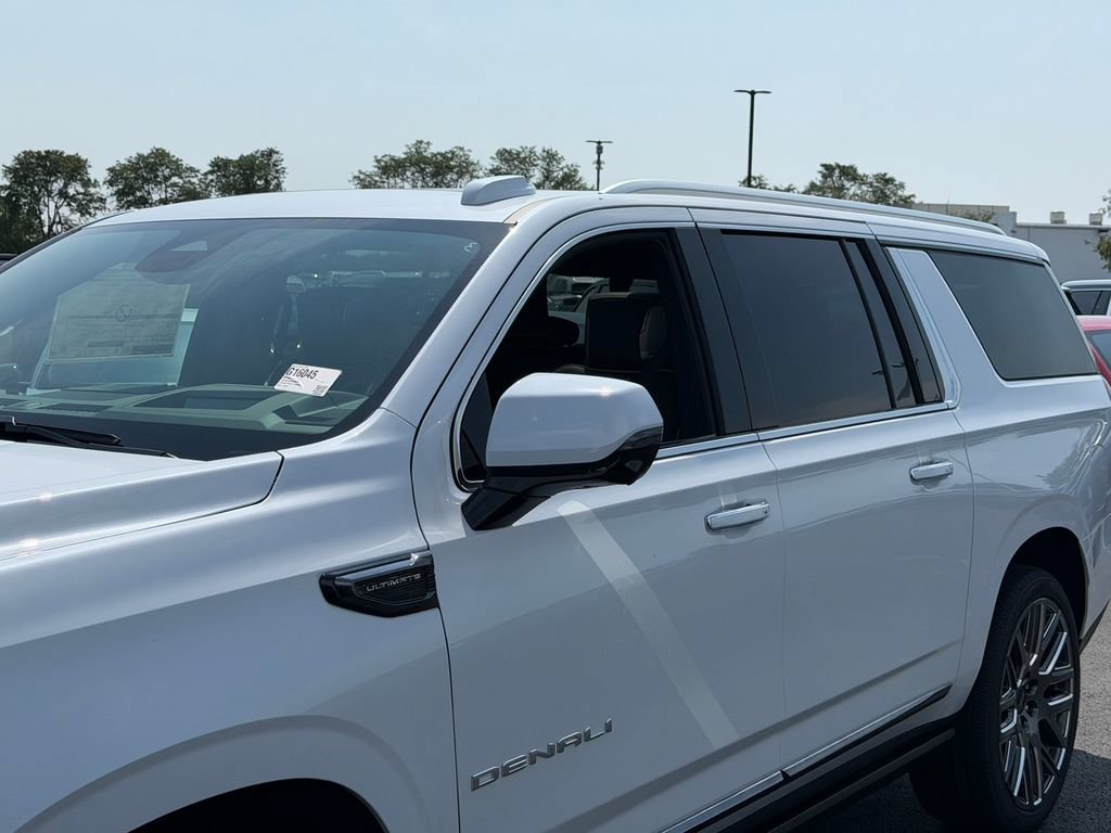 New 2026 GMC Yukon XL Denali Ultimate AWD/4WD image 8