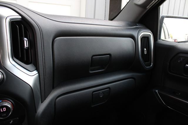 Used 2020 Chevrolet Silverado 1500 LT w/ Fleet Comfort Package AWD/4WD image 16