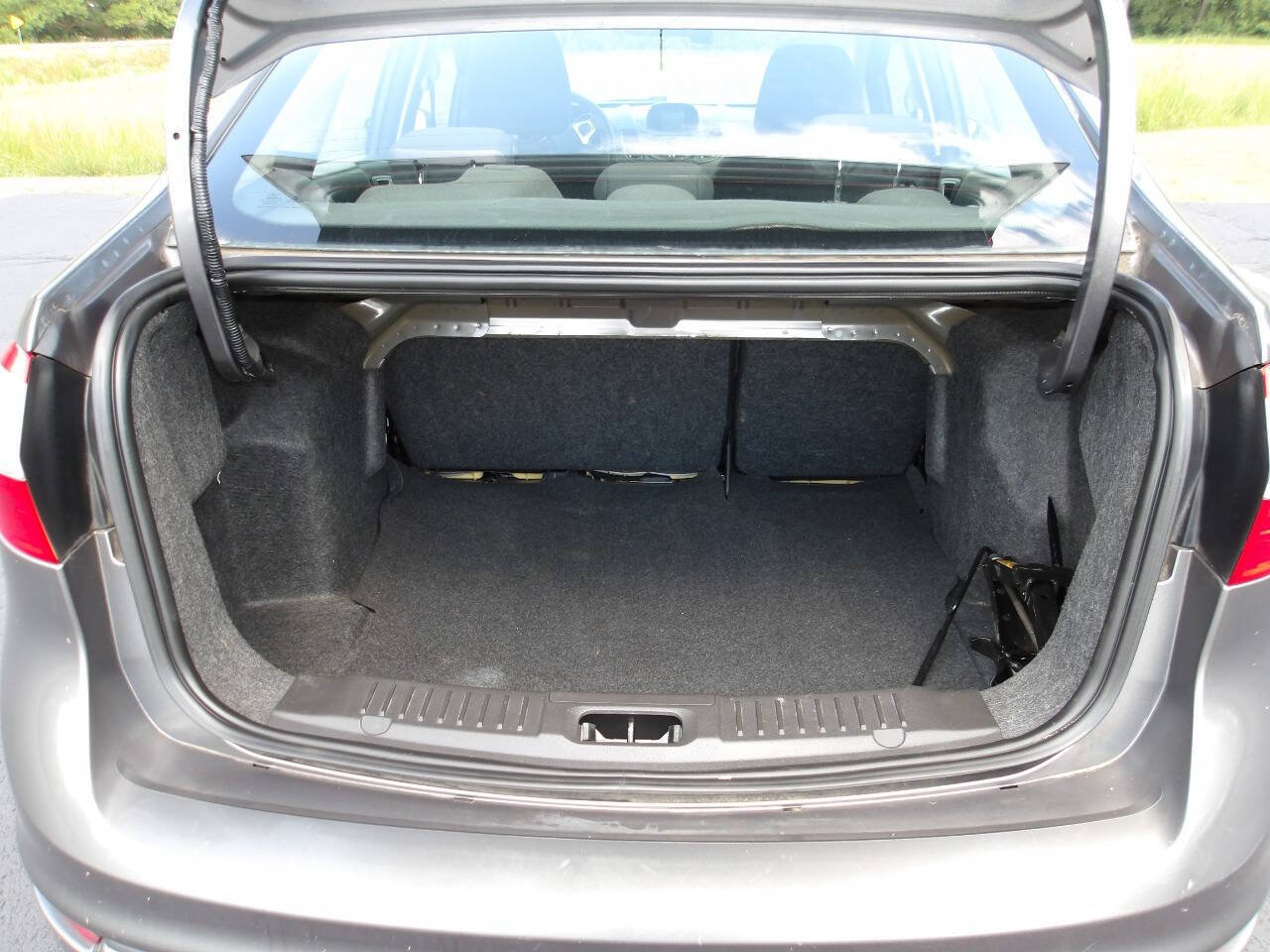 Used 2014 Ford Fiesta SE FWD image 22