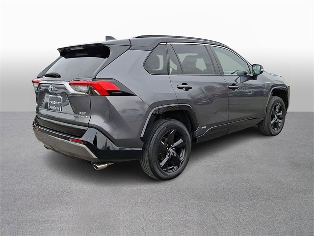 Used 2020 Toyota RAV4 XSE image 4