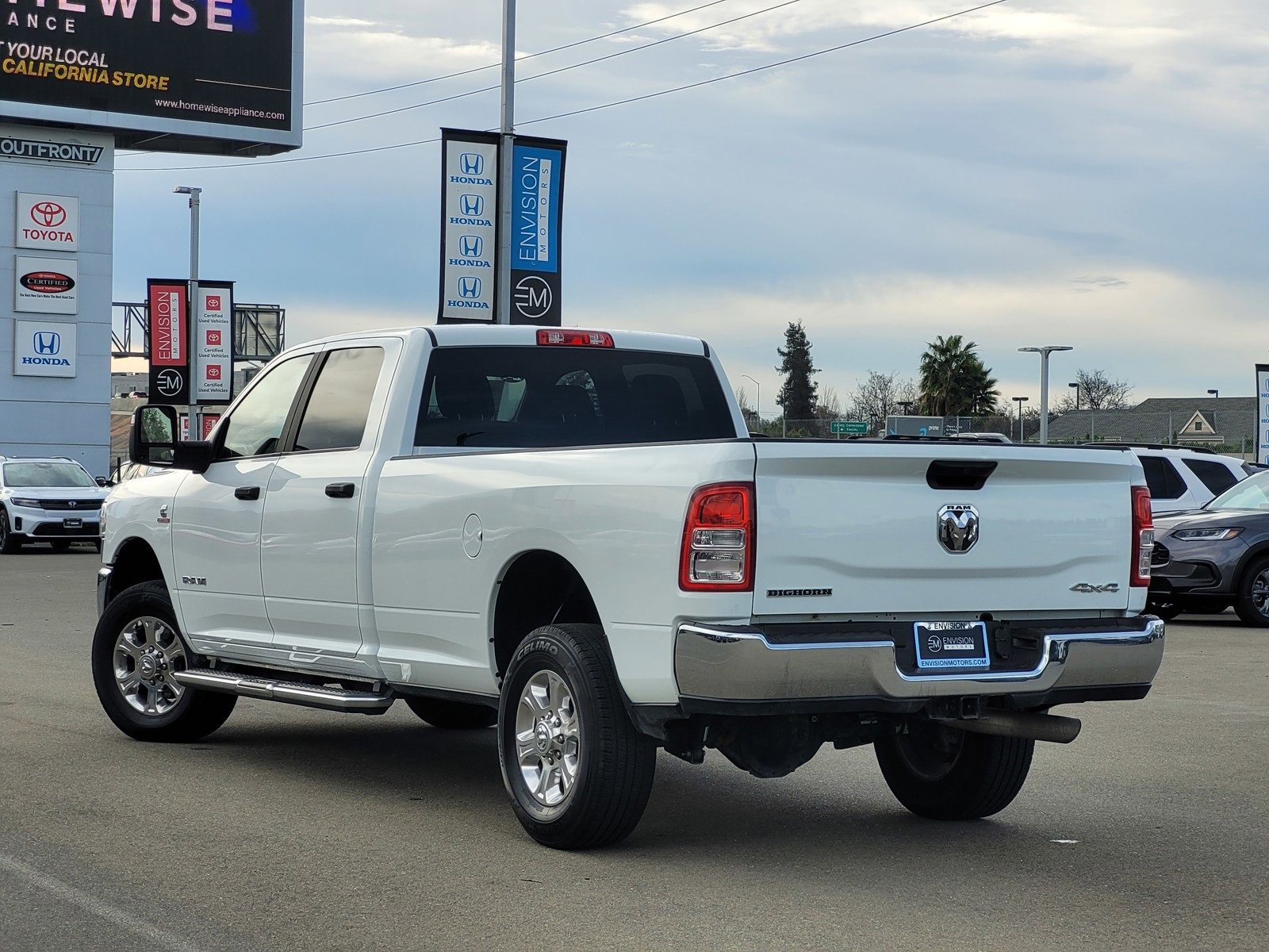 Used 2024 RAM 3500 Big Horn image 7