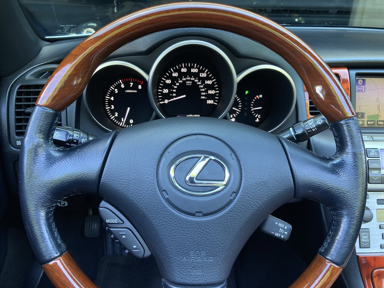 Used 2006 Lexus SC 430 Convertible RWD image 21
