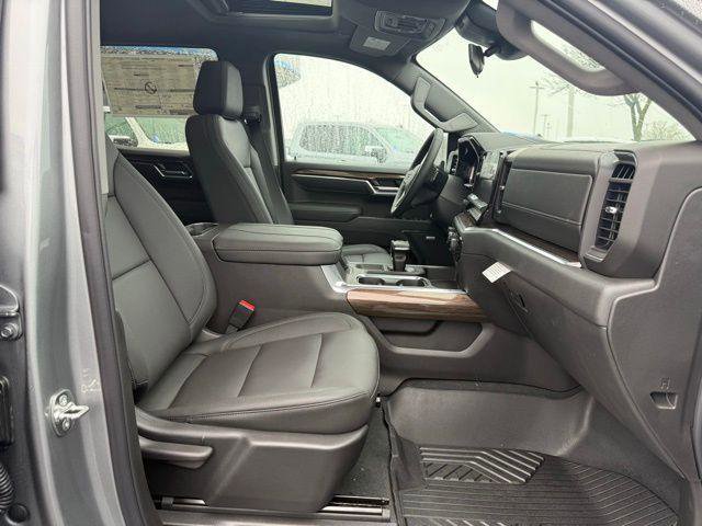 New 2026 Chevrolet Silverado 1500 RST w/ Dark Appearance Package image 32