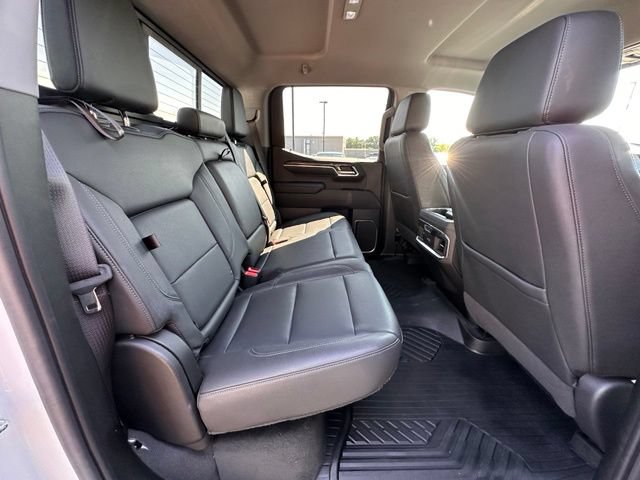 Used 2023 Chevrolet Silverado 1500 LTZ AWD/4WD image 32