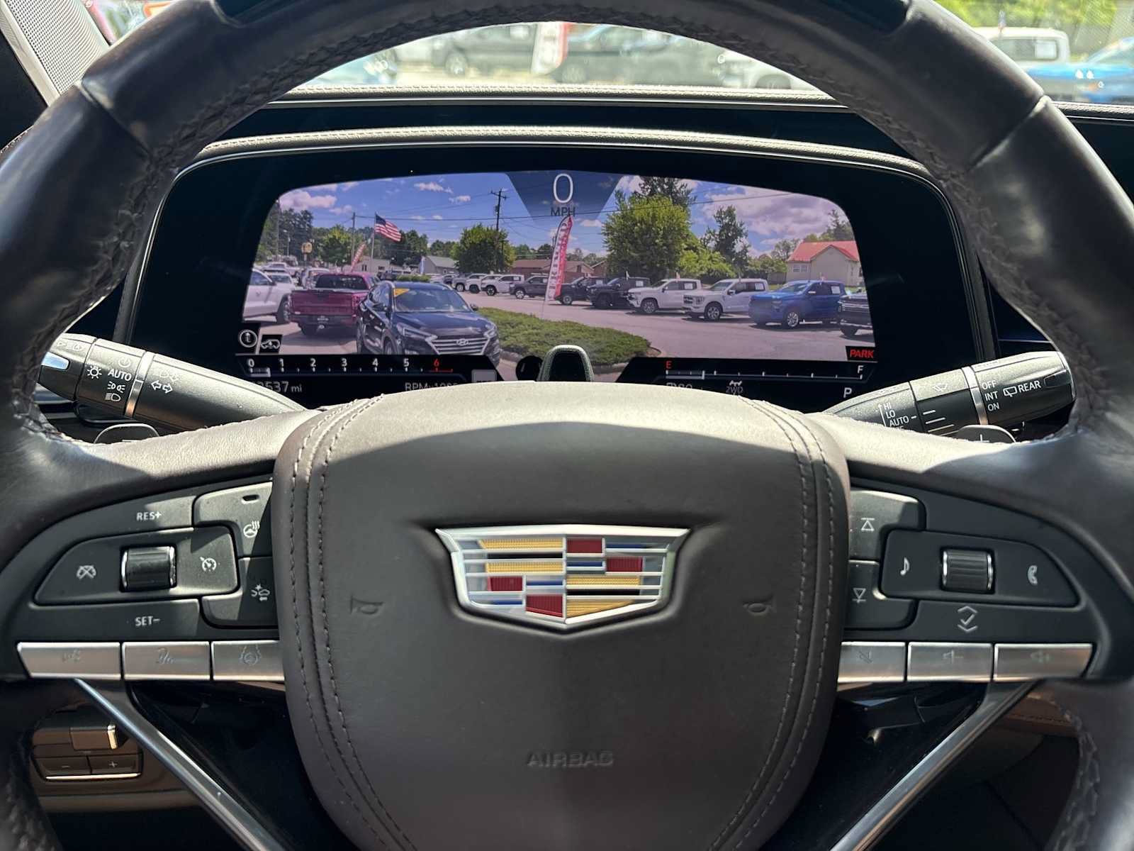 Used 2023 Cadillac Escalade Sport Platinum AWD/4WD image 11