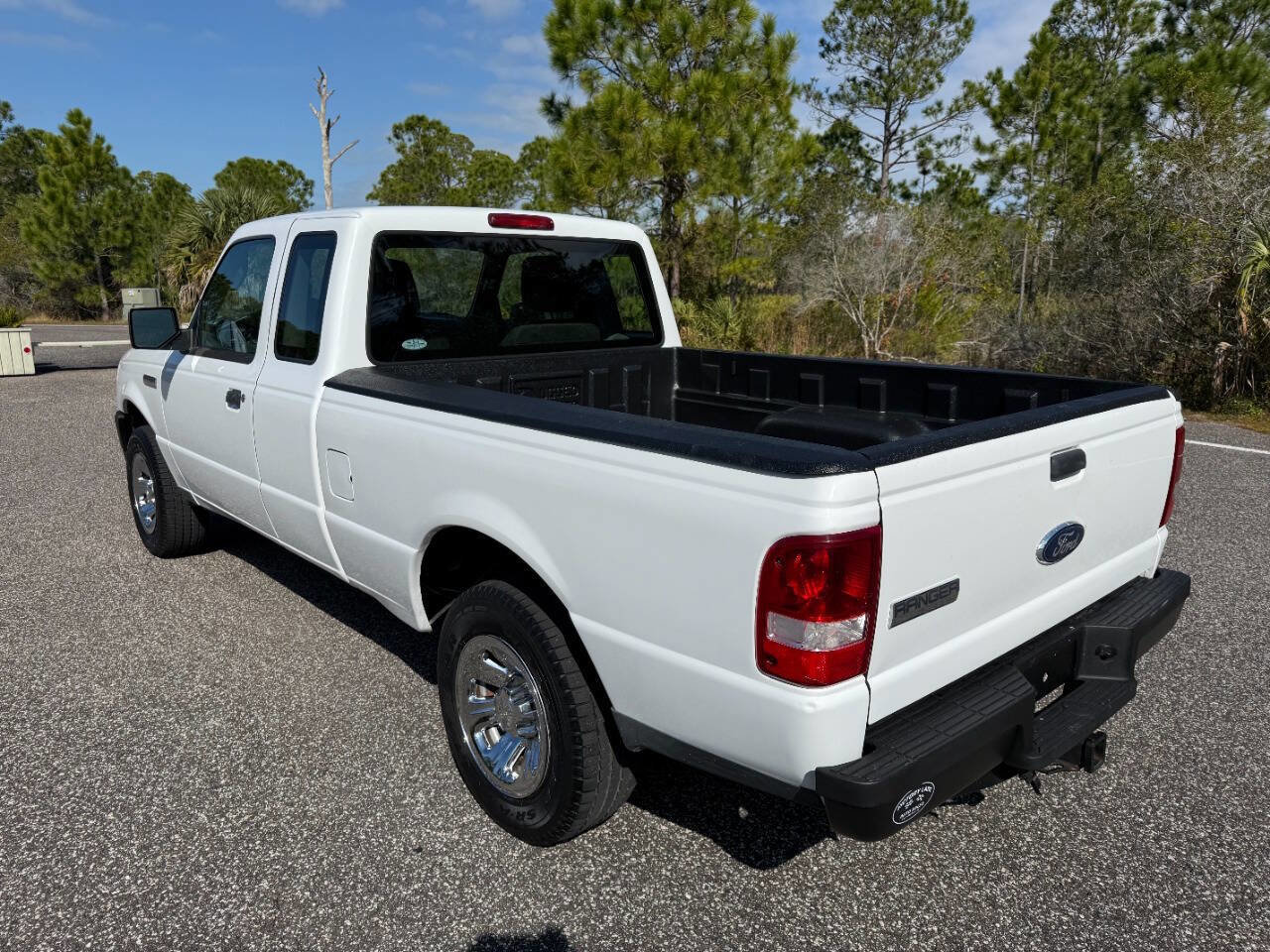 Used 2011 Ford Ranger XL image 3