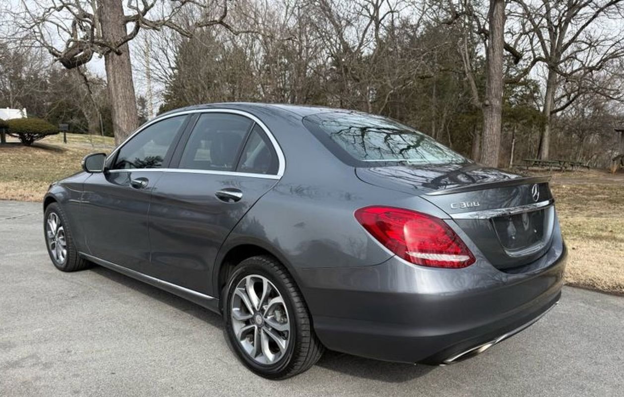 Used 2017 Mercedes-Benz C 300 4MATIC Sedan image 9