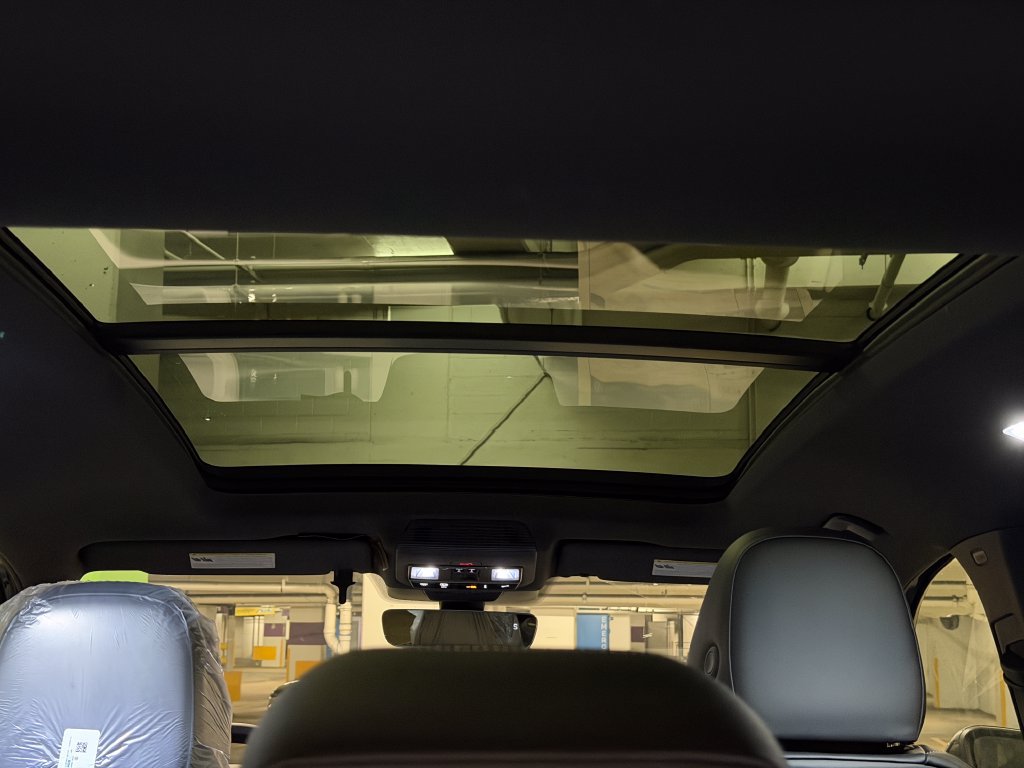 New 2026 Volkswagen Tiguan SE R-Line AWD/4WD image 13