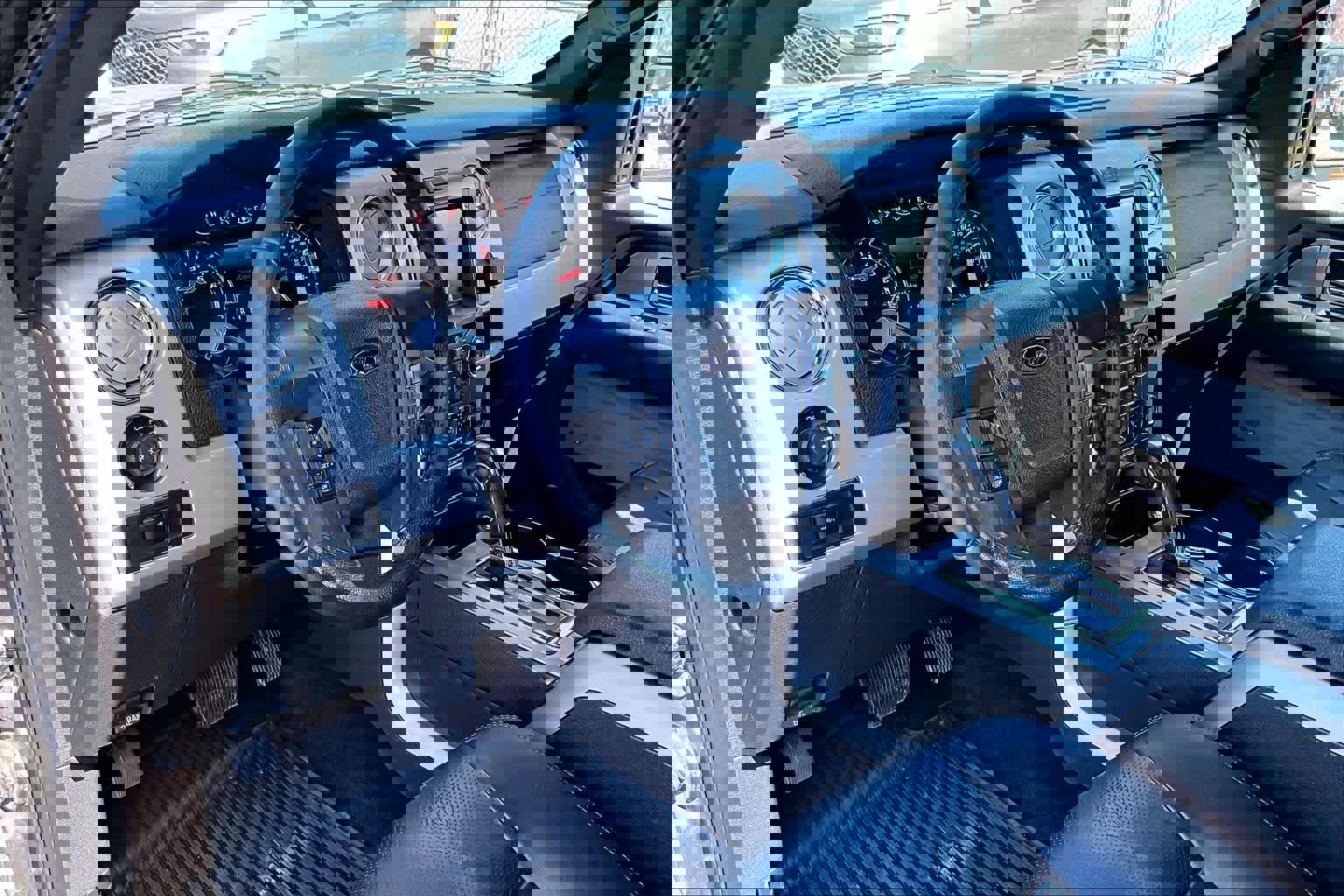 Used 2014 Ford F150 FX4 w/ Equipment Group 402A Luxury image 18