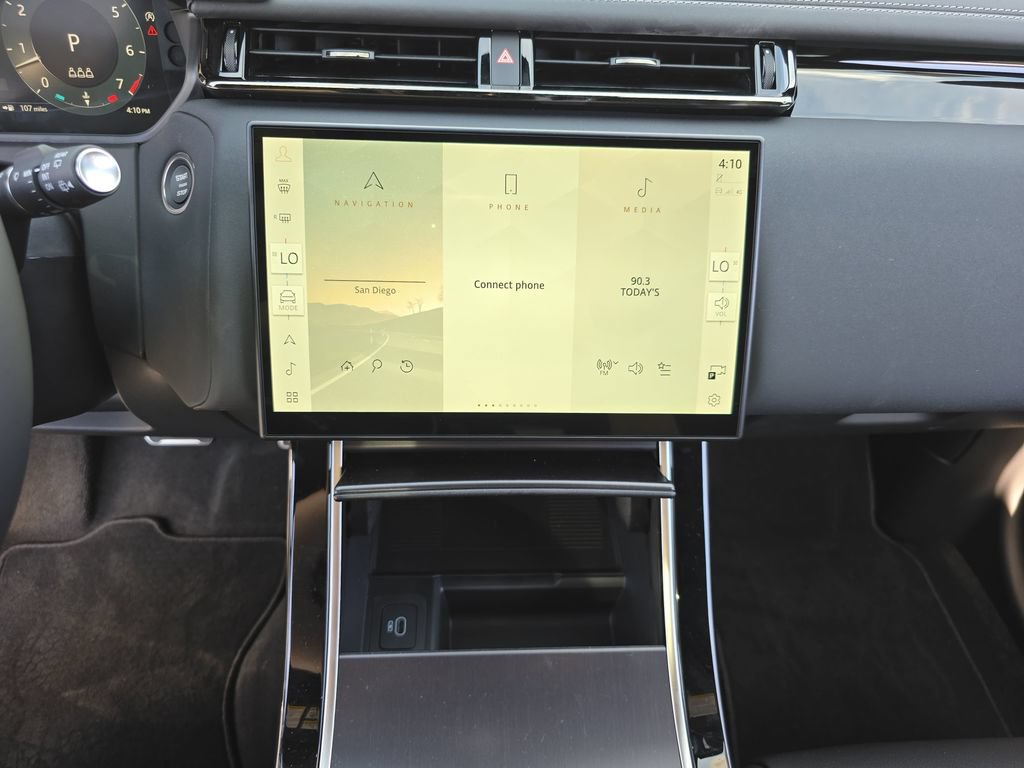 New 2026 Land Rover Range Rover Velar Belgravia AWD/4WD image 20